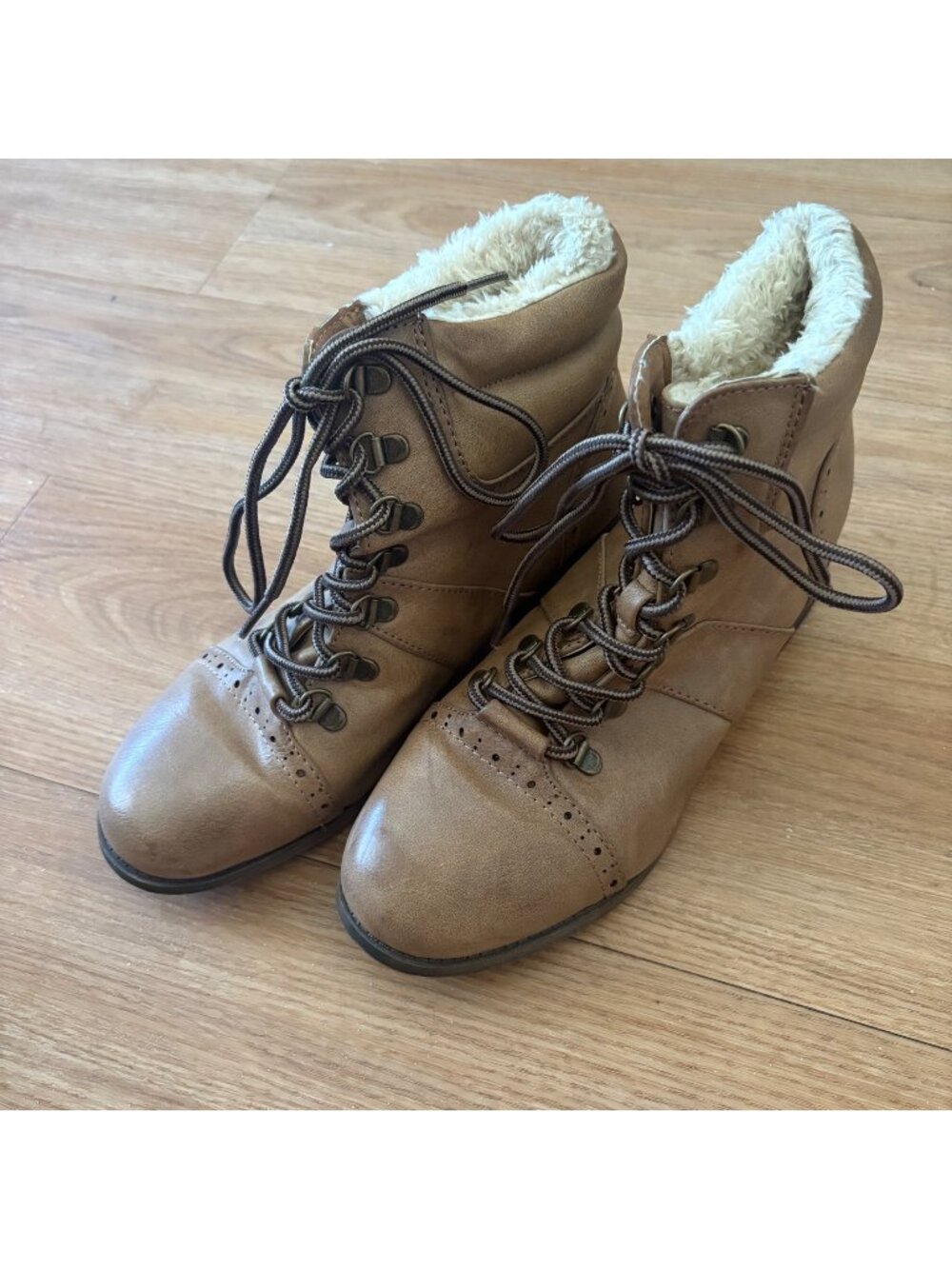BKE Sole Lace Up Heeled Ankle Boots Faux Fur Trim Brown Women’s Size 9